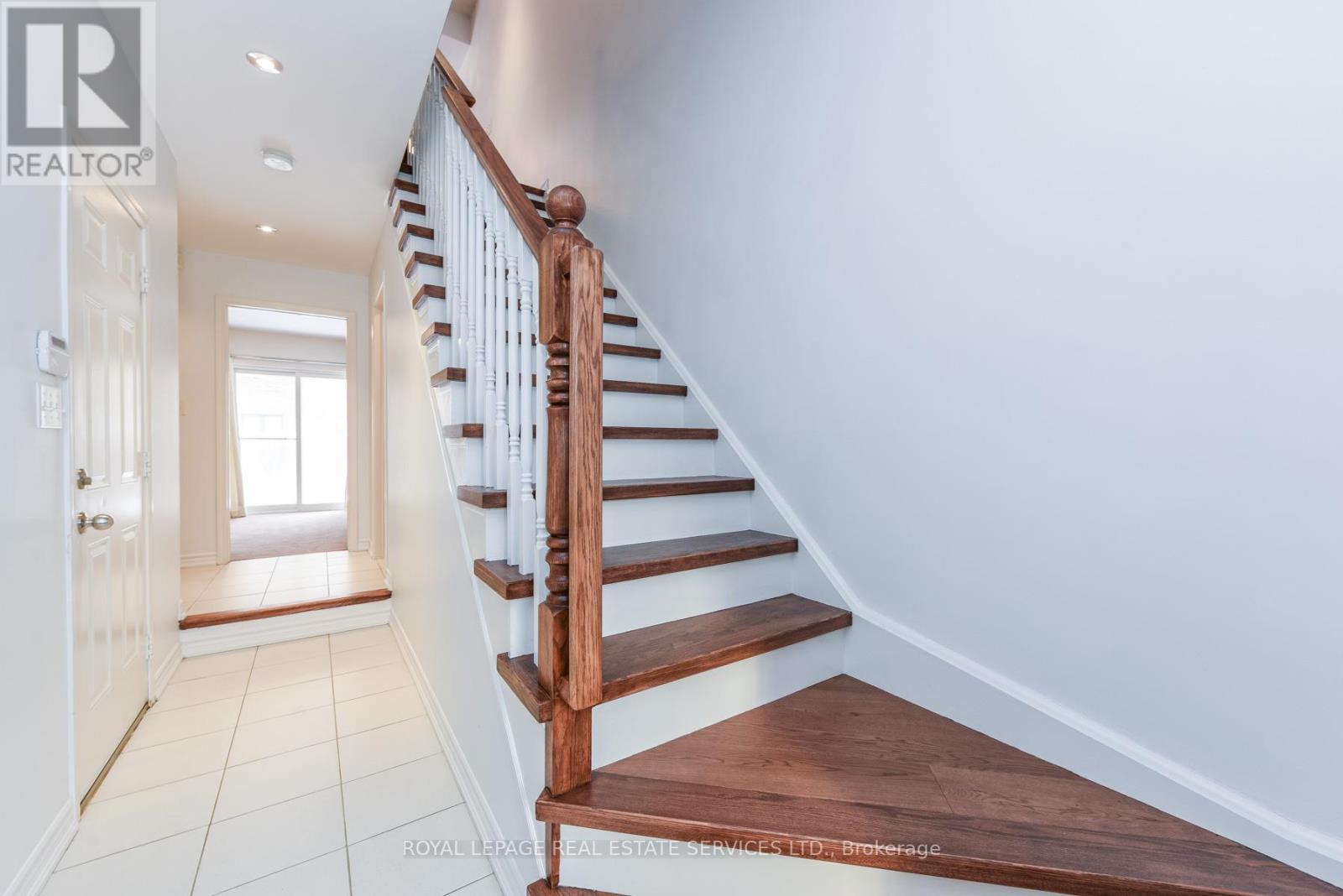 4 - 1131 Haig Boulevard, Mississauga, Ontario  L5E 2M6 - Photo 4 - W12779238