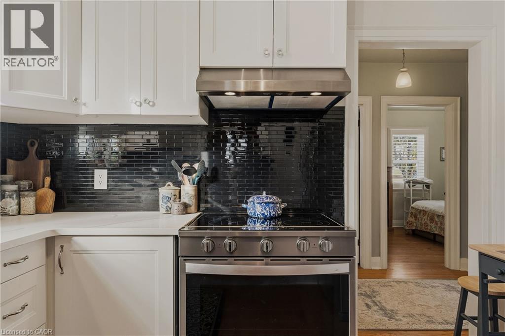 5 Alma Street, Dundas, Ontario  L9H 2C8 - Photo 14 - 40804132