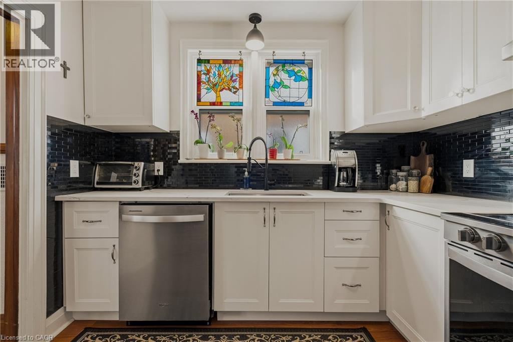 5 Alma Street, Dundas, Ontario  L9H 2C8 - Photo 15 - 40804132