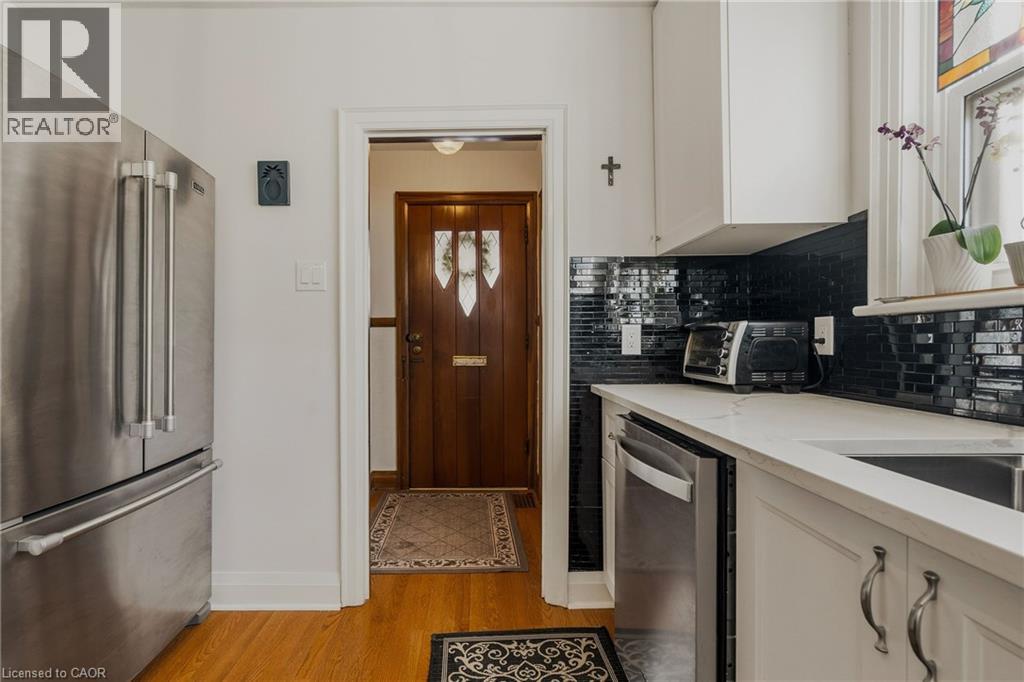 5 Alma Street, Dundas, Ontario  L9H 2C8 - Photo 17 - 40804132