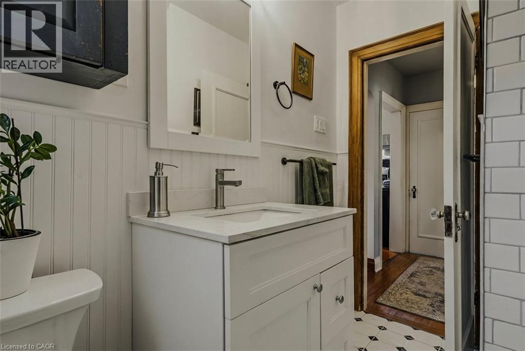 5 Alma Street, Dundas, Ontario  L9H 2C8 - Photo 26 - 40804132