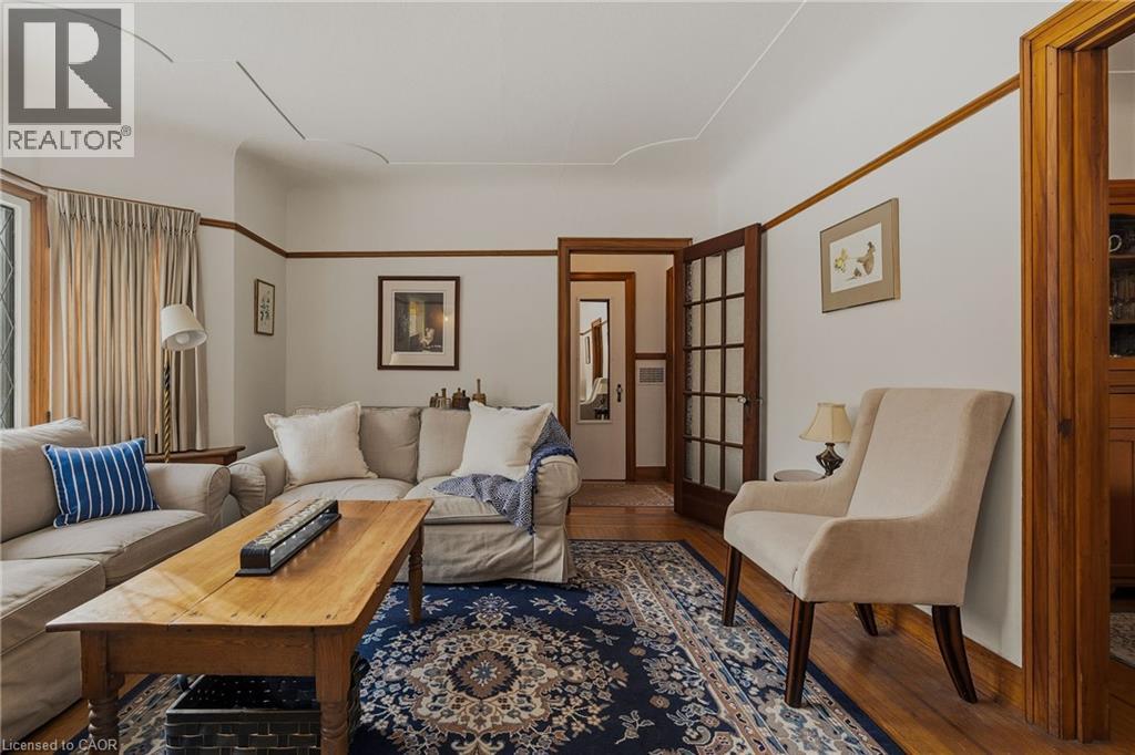 5 Alma Street, Dundas, Ontario  L9H 2C8 - Photo 8 - 40804132