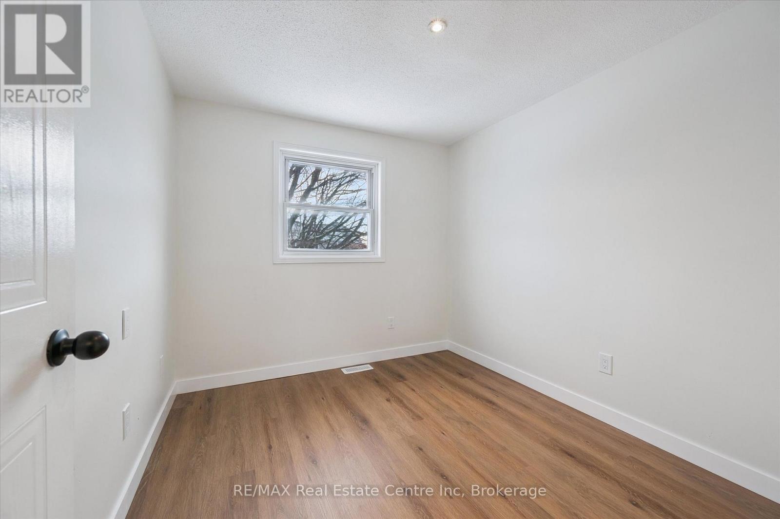 896 Elgin Street N, Cambridge, Ontario  N1R 8C4 - Photo 15 - X12779376