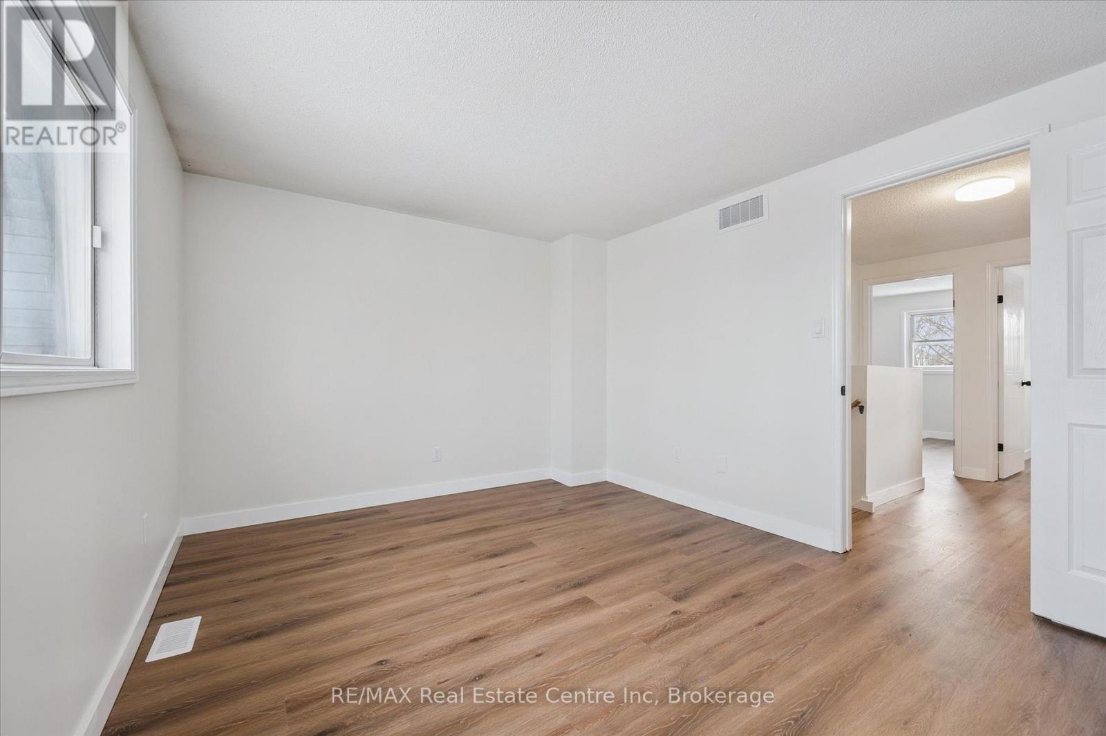 896 Elgin Street N, Cambridge, Ontario  N1R 8C4 - Photo 19 - X12779376