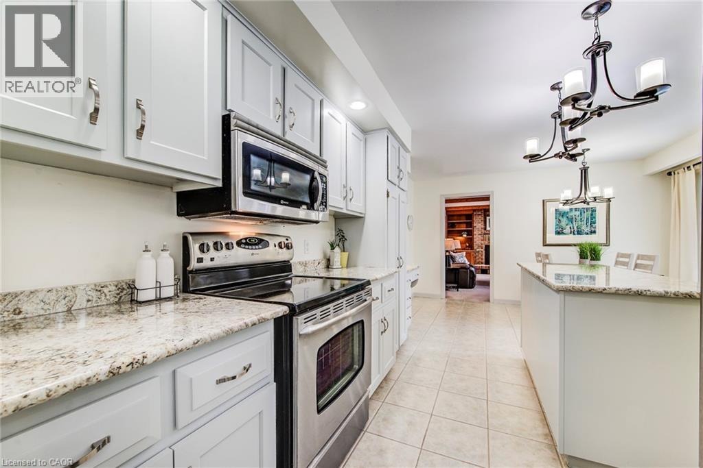 454 Kingsford Place, Waterloo, Ontario  N2T 1K9 - Photo 11 - 40798205