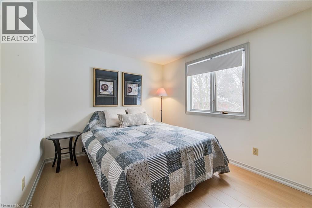 454 Kingsford Place, Waterloo, Ontario  N2T 1K9 - Photo 23 - 40798205