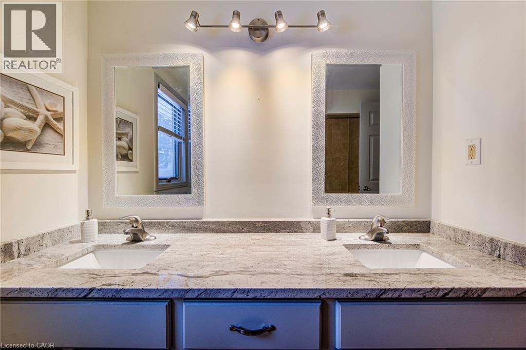 454 Kingsford Place, Waterloo, Ontario  N2T 1K9 - Photo 25 - 40798205