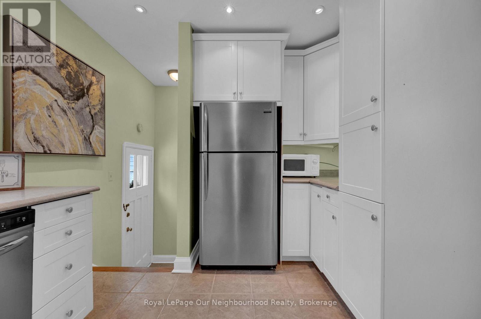 100 Buckingham Avenue, Oshawa (O'neill), Ontario  L1G 2K5 - Photo 15 - E12779328