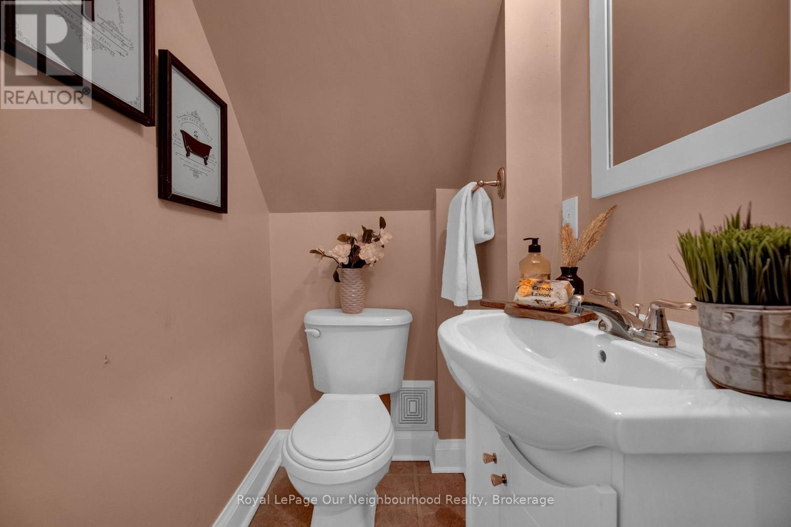 100 Buckingham Avenue, Oshawa (O'neill), Ontario  L1G 2K5 - Photo 16 - E12779328