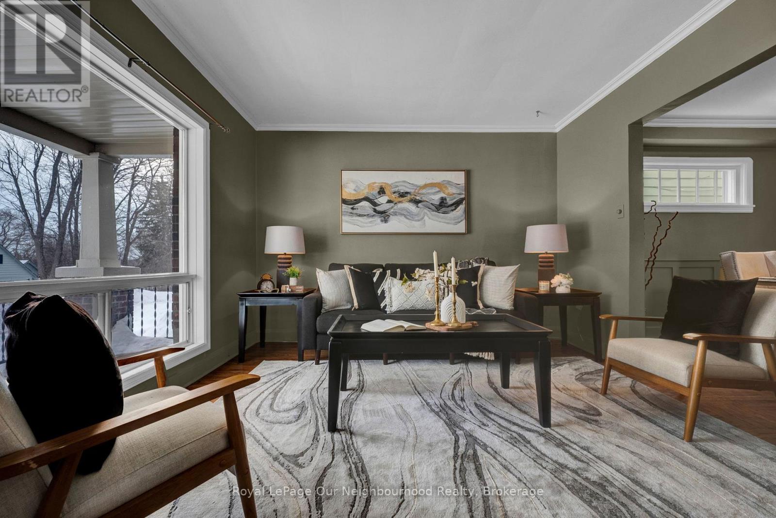 100 Buckingham Avenue, Oshawa (O'neill), Ontario  L1G 2K5 - Photo 5 - E12779328