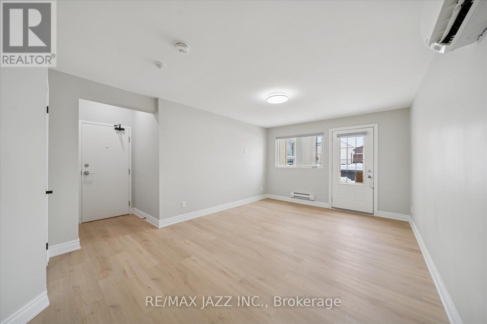 105 - 251 Simcoe Street S, Oshawa, Ontario  L1H 4H3 - Photo 3 - E12779340