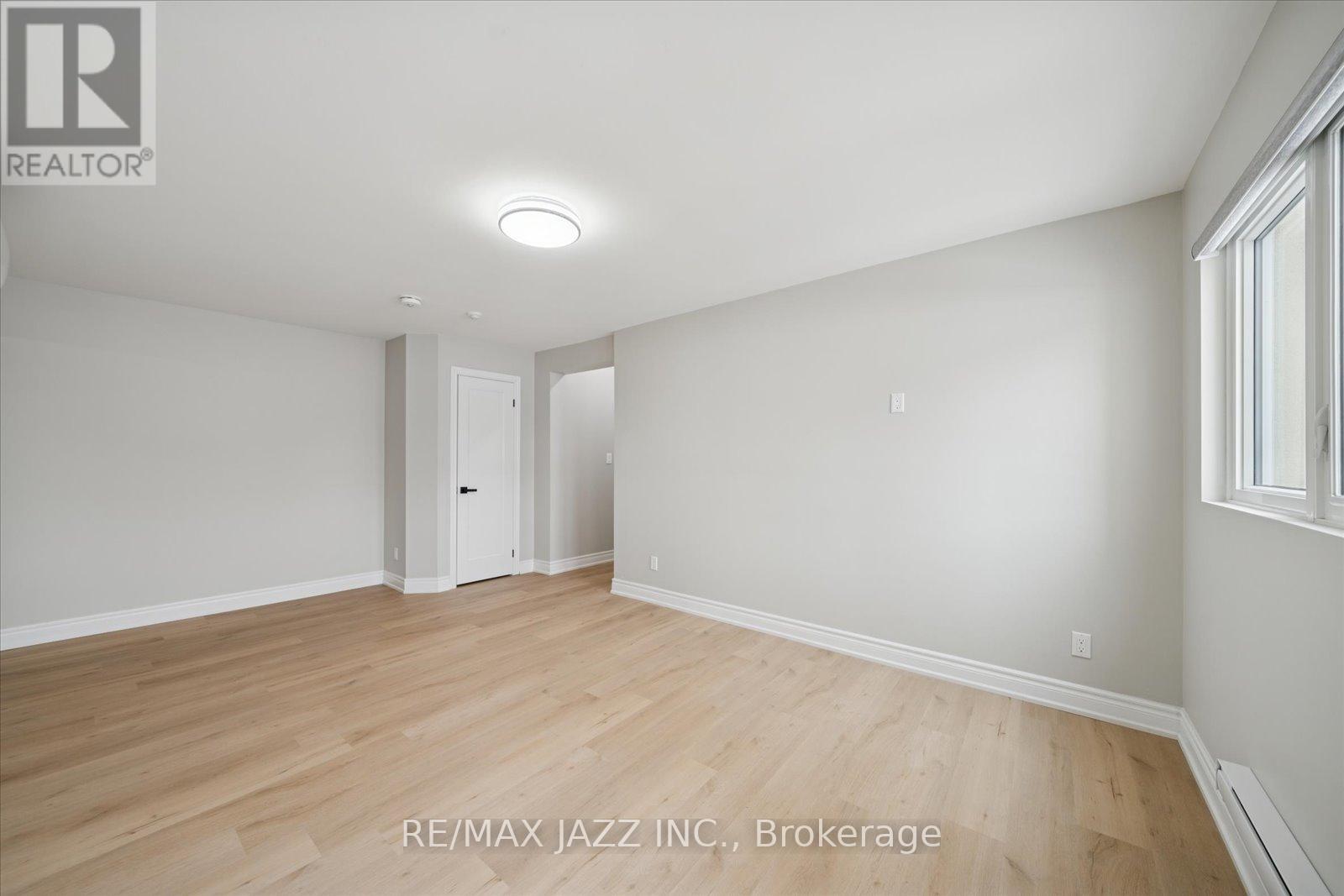 105 - 251 Simcoe Street S, Oshawa, Ontario  L1H 4H3 - Photo 4 - E12779340