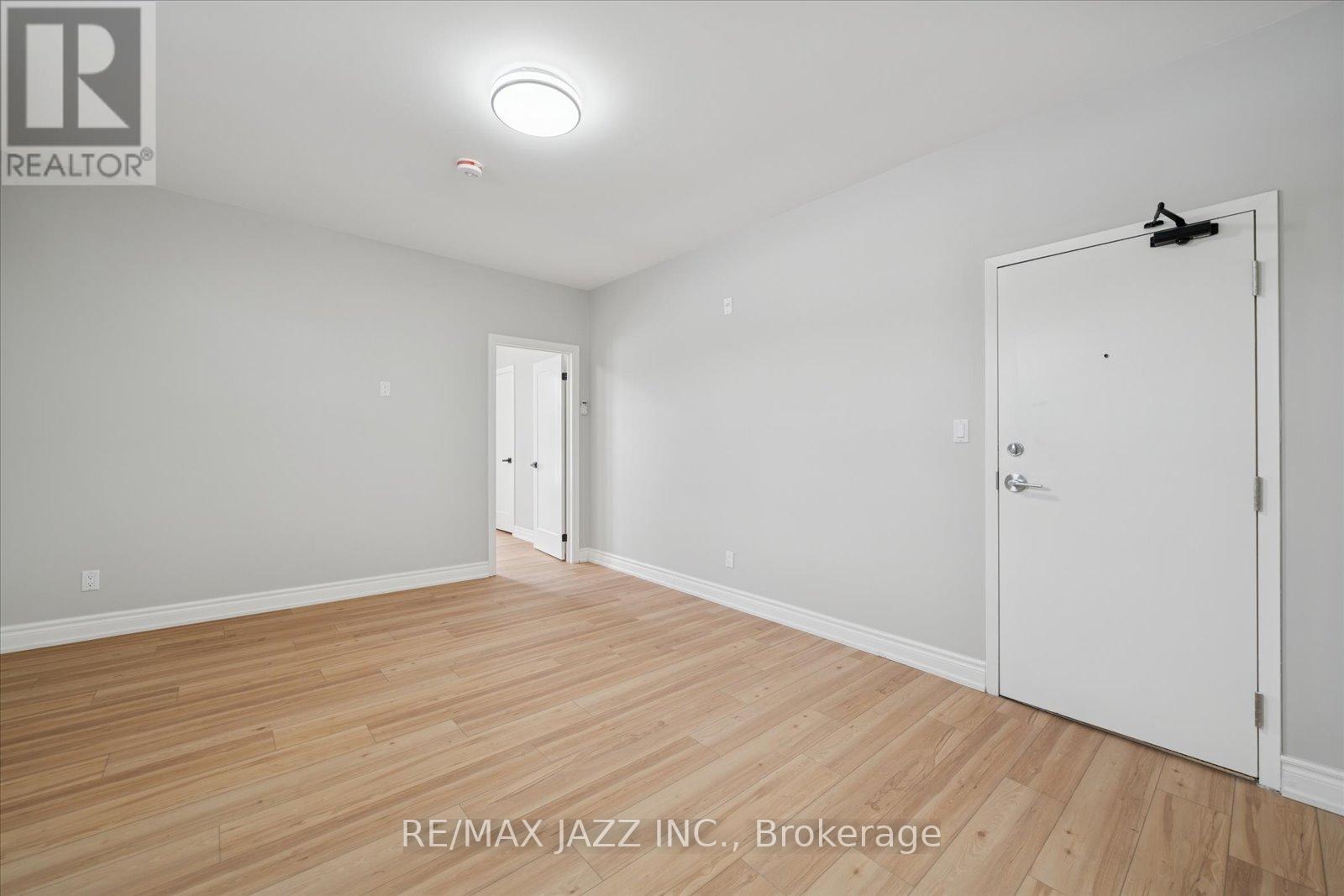 201 - 251 Simcoe Street S, Oshawa, Ontario  L1H 4H3 - Photo 2 - E12779346