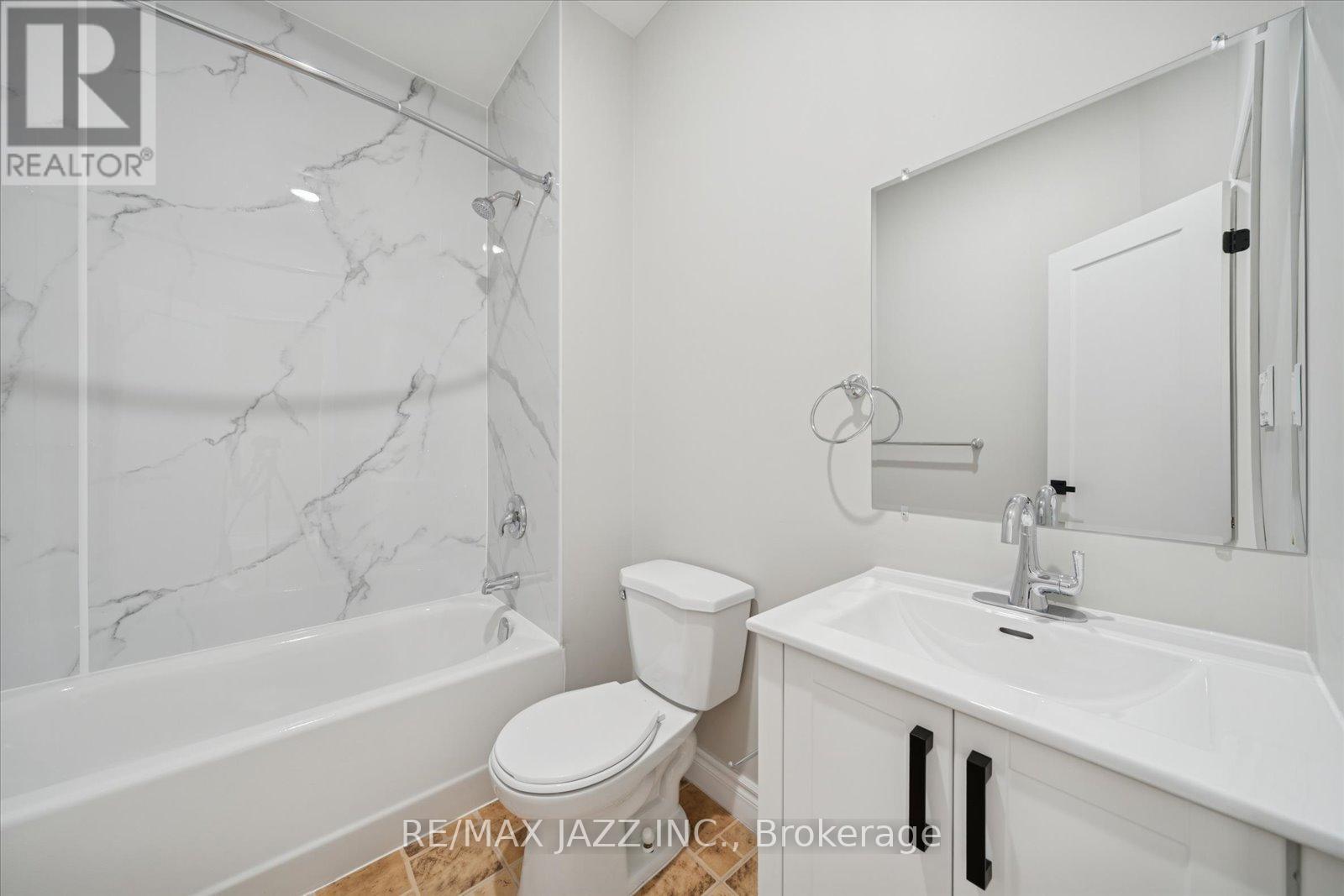 101 - 251 Simcoe Street S, Oshawa, Ontario  L1H 4H3 - Photo 5 - E12779364