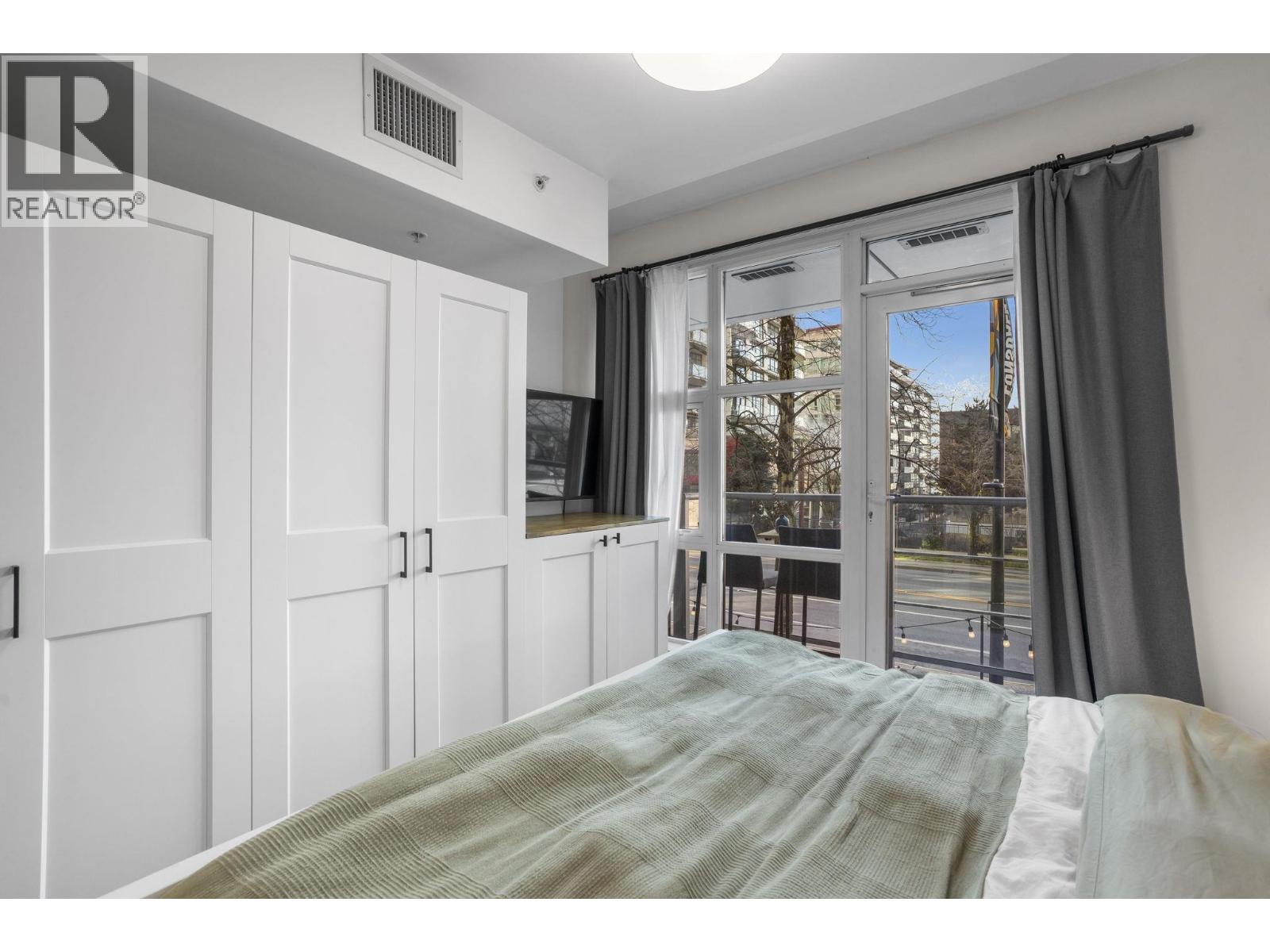 Th2 168 E Esplanade Avenue, North Vancouver, British Columbia  V7L 4X8 - Photo 24 - R3088123