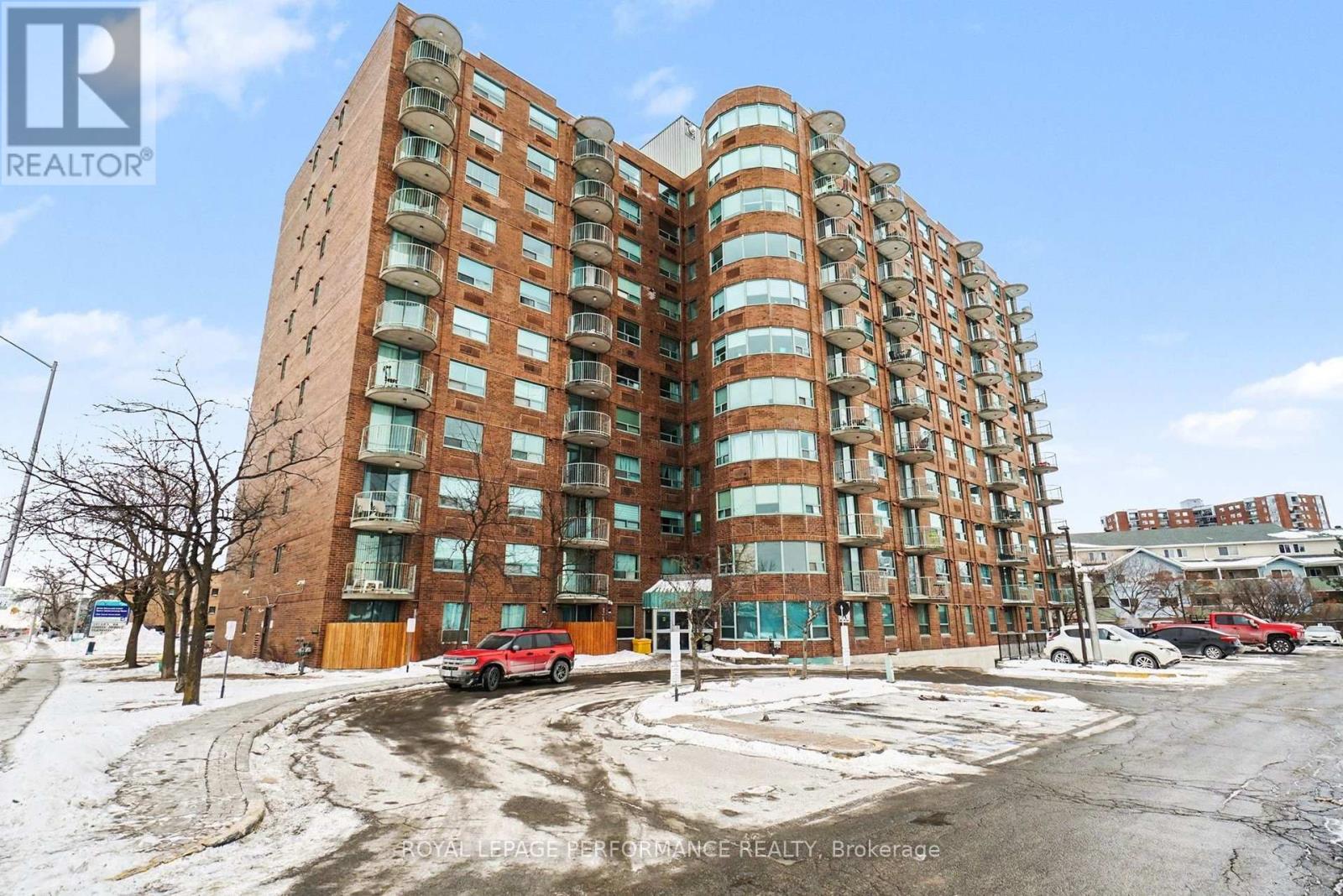 402 - 1440 HERON ROAD, Ottawa, Ontario