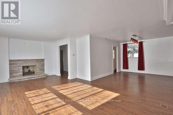 1336 Queen Victoria Avenue, Mississauga, Ontario  L5H 3H3 - Photo 11 - W12779448