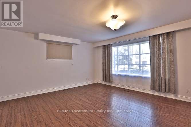 1336 Queen Victoria Avenue, Mississauga, Ontario  L5H 3H3 - Photo 26 - W12779448