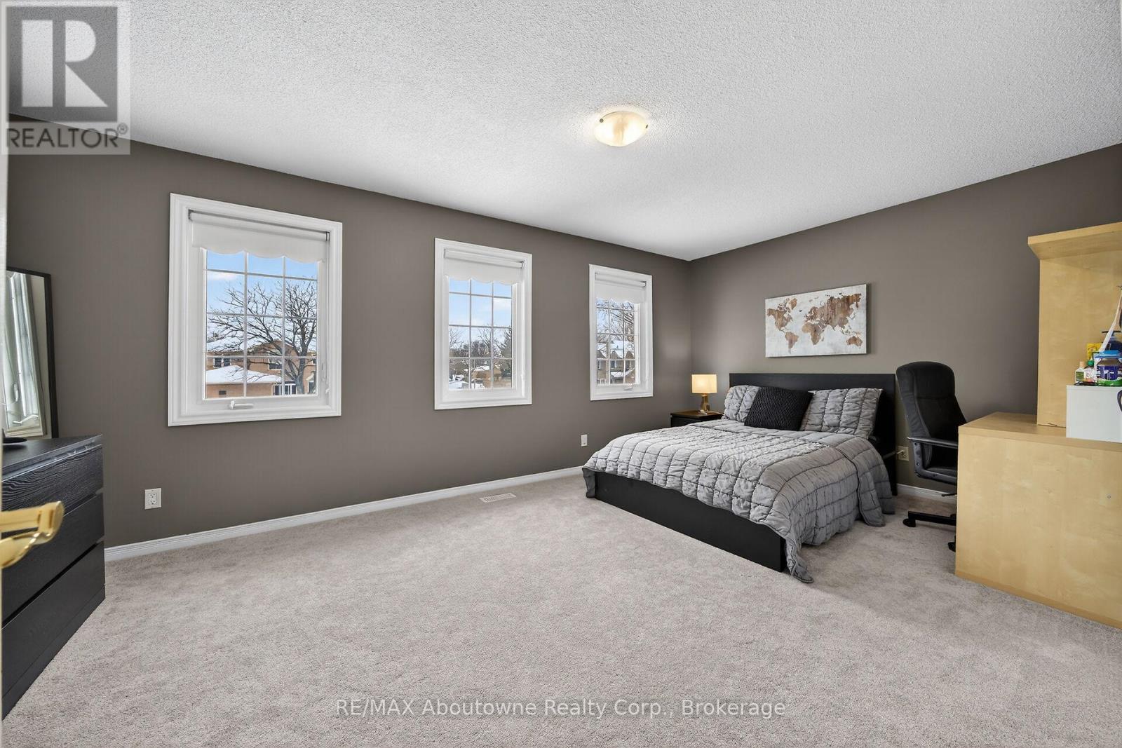 264 Richler Drive, Oakville, Ontario  L6H 5E4 - Photo 24 - W12779568