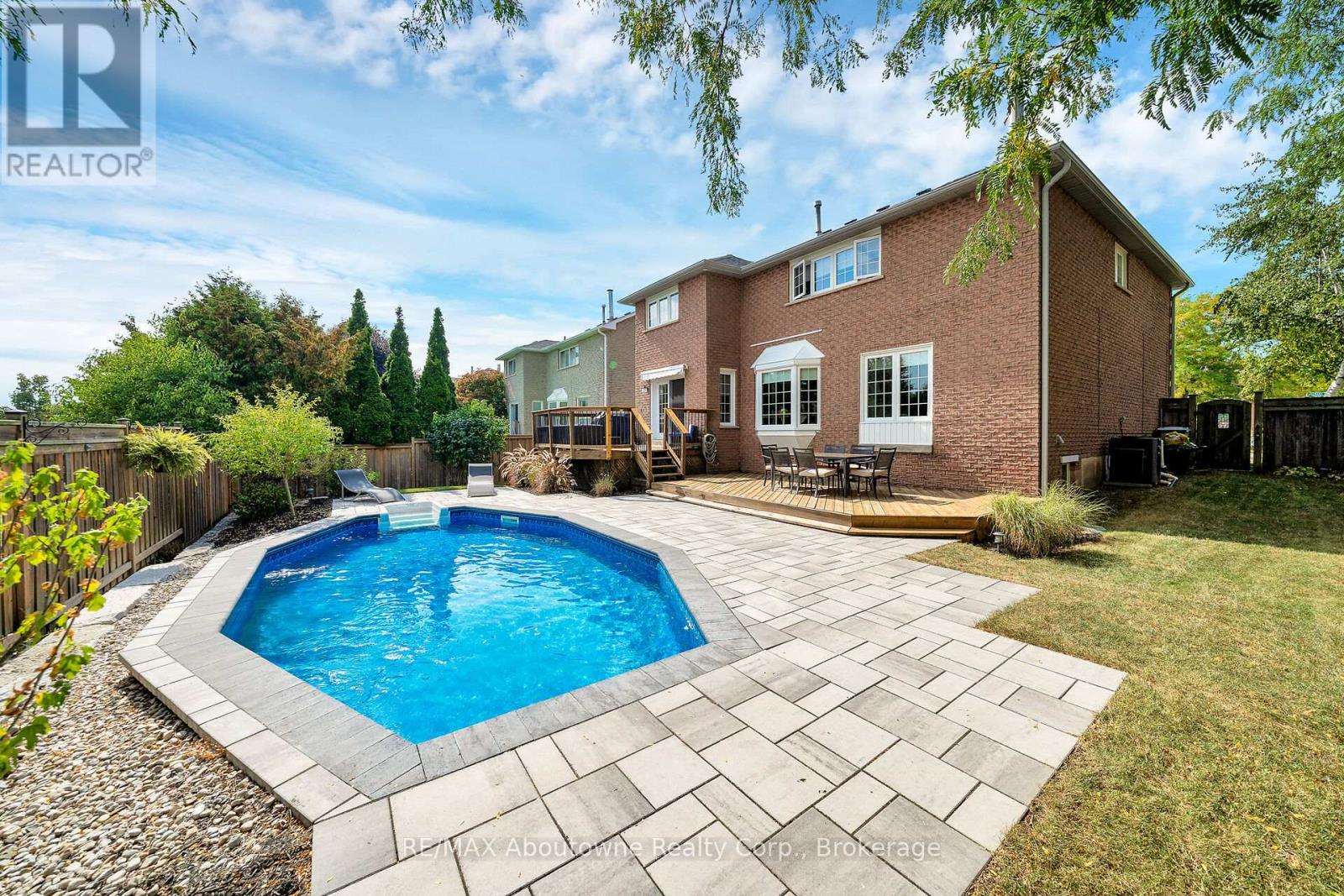 264 Richler Drive, Oakville, Ontario  L6H 5E4 - Photo 34 - W12779568