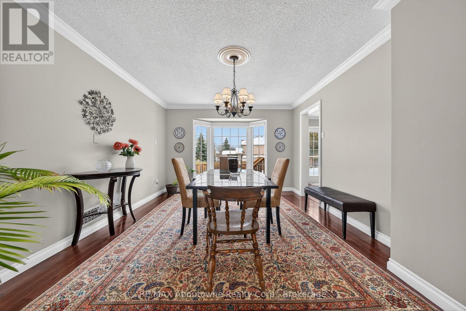 264 Richler Drive, Oakville, Ontario  L6H 5E4 - Photo 7 - W12779568