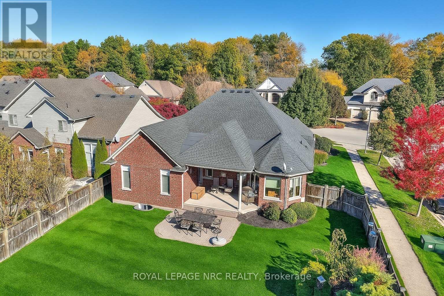 45 Timber Creek Crescent, Pelham (Fonthill), Ontario  L3E 0P3 - Photo 45 - X12779446