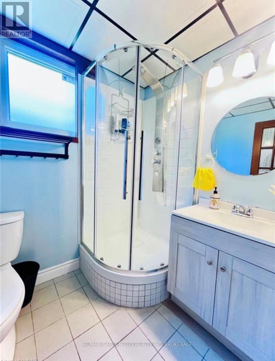 73 Lakeshore Road, St. Catharines (Lakeshore), Ontario  L2N 2T3 - Photo 10 - X12779502