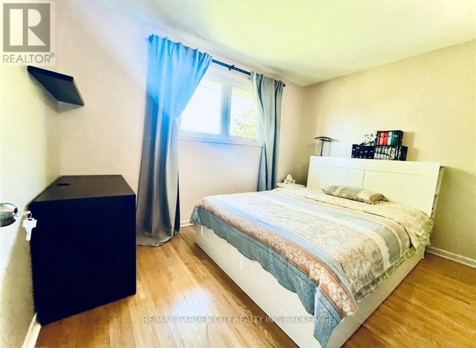 73 Lakeshore Road, St. Catharines (Lakeshore), Ontario  L2N 2T3 - Photo 14 - X12779502