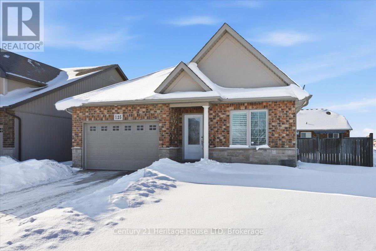 125 Clare Avenue, Welland (Coyle Creek), Ontario  L3C 0B7 - Photo 2 - X12779530