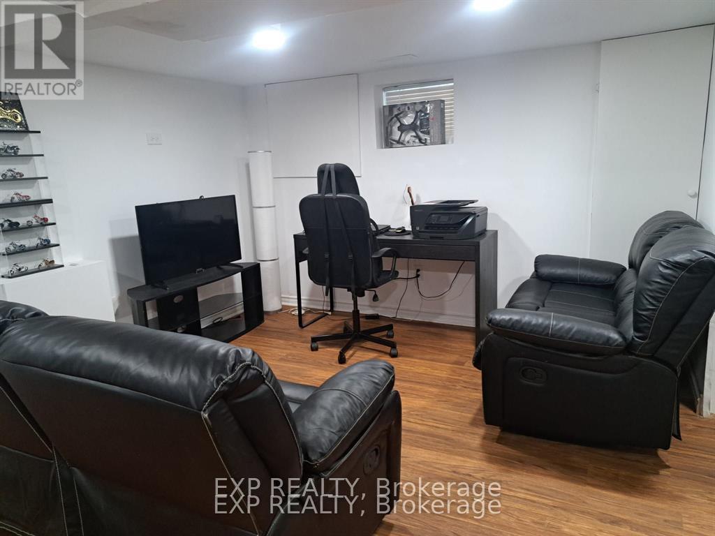 41 Kent Street, Welland (Welland Downtown), Ontario  L3B 3H2 - Photo 13 - X12779556