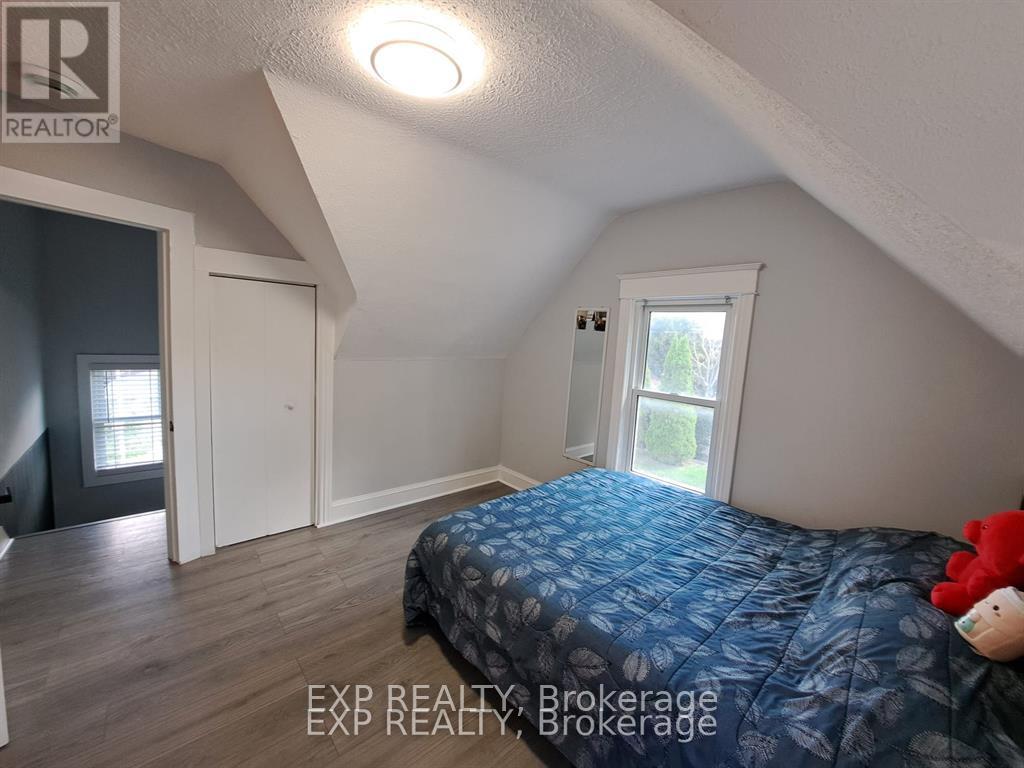 41 Kent Street, Welland (Welland Downtown), Ontario  L3B 3H2 - Photo 8 - X12779556