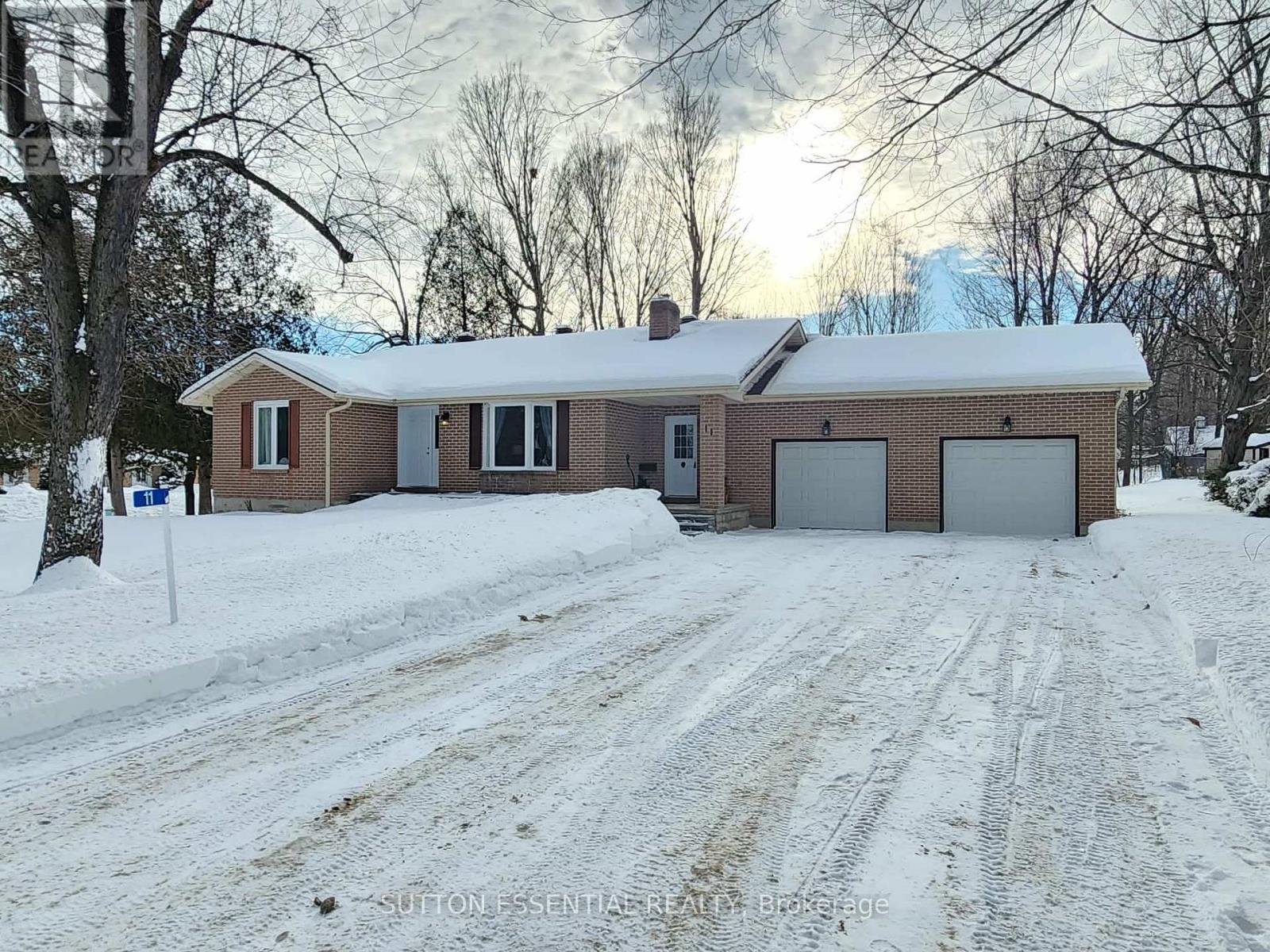 11 OAK STREET, augusta, Ontario