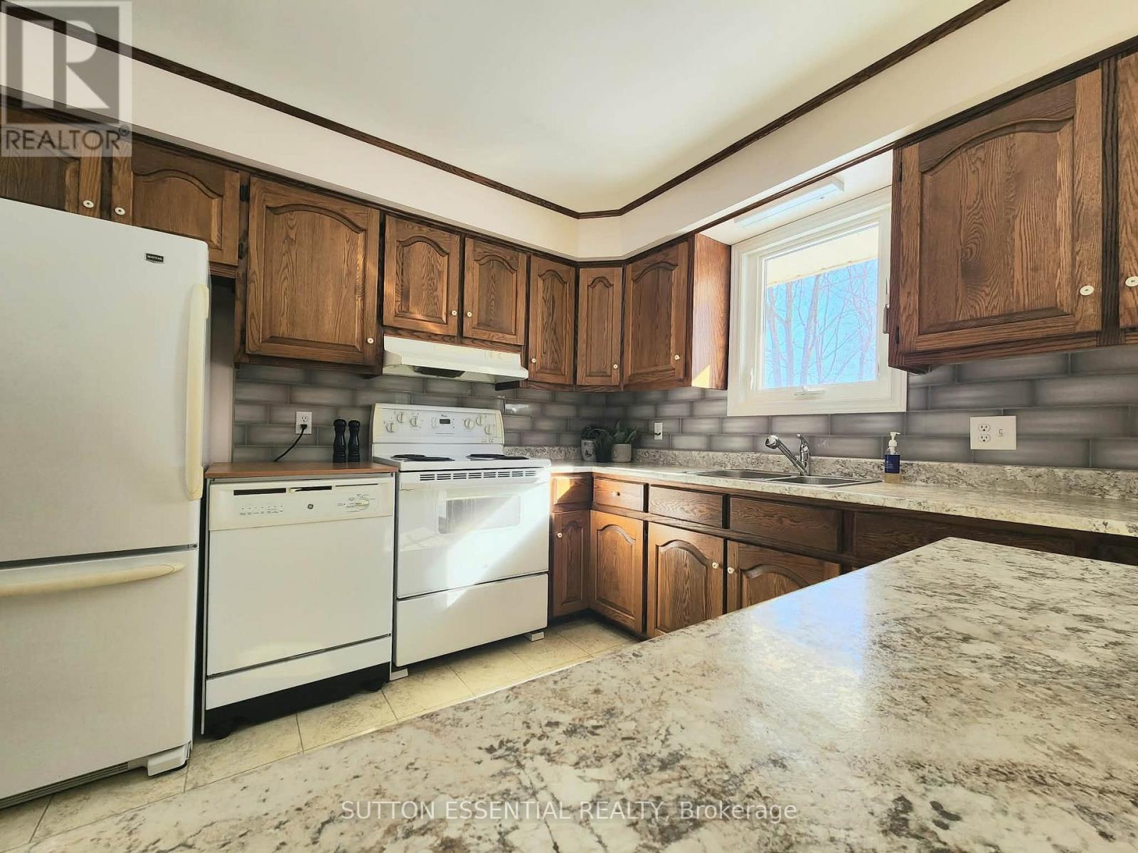 11 Oak Street, Augusta, Ontario  K0E 1P0 - Photo 10 - X12779504