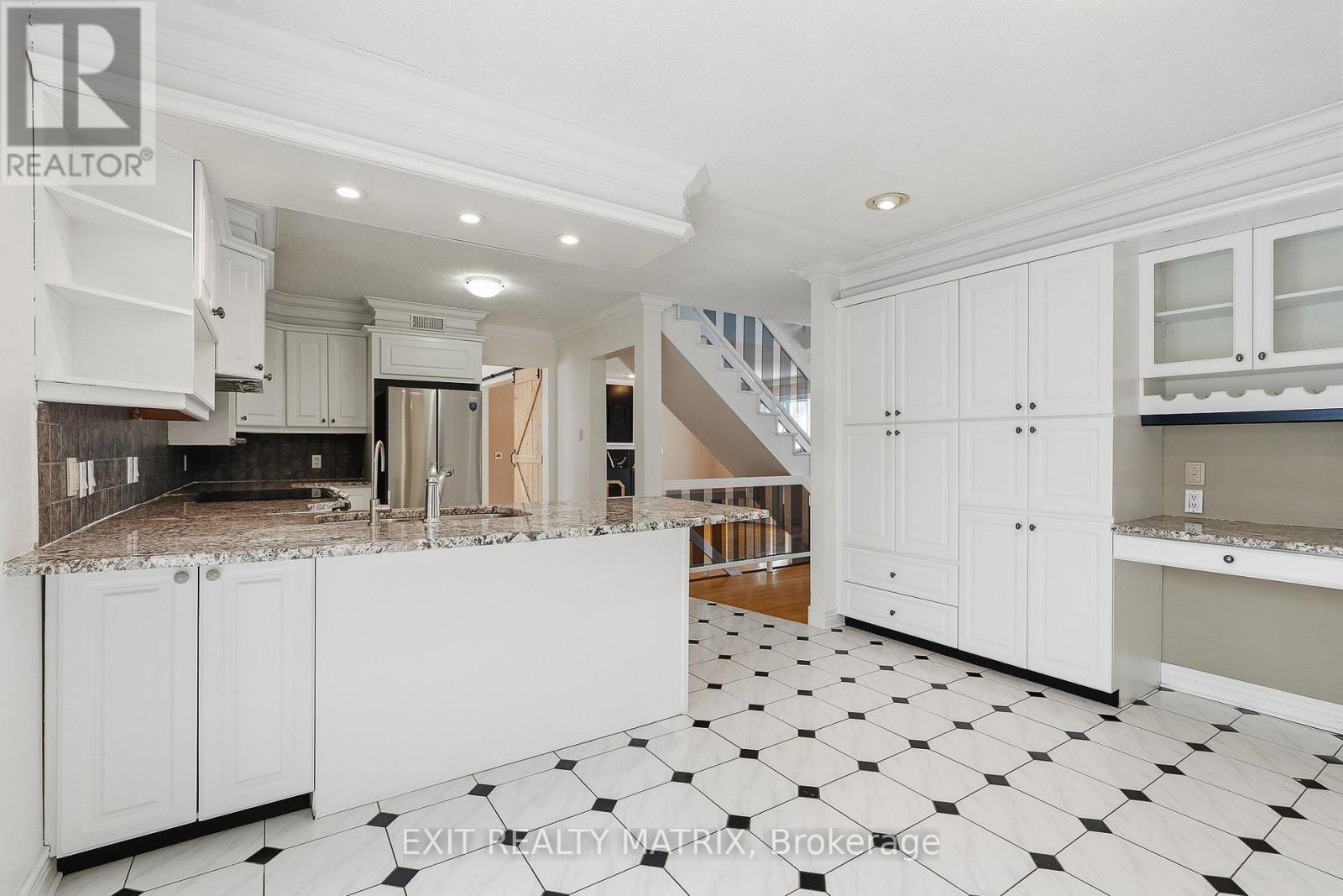 203 Montee Outaouais Road, Clarence-Rockland, Ontario  K4K 1G2 - Photo 21 - X12779534