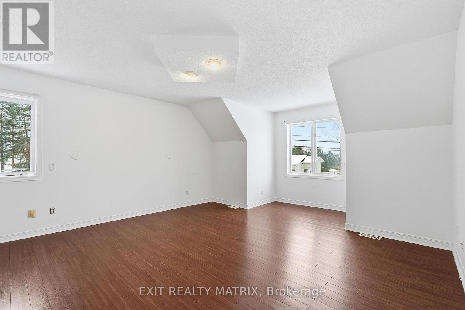 203 Montee Outaouais Road, Clarence-Rockland, Ontario  K4K 1G2 - Photo 24 - X12779534