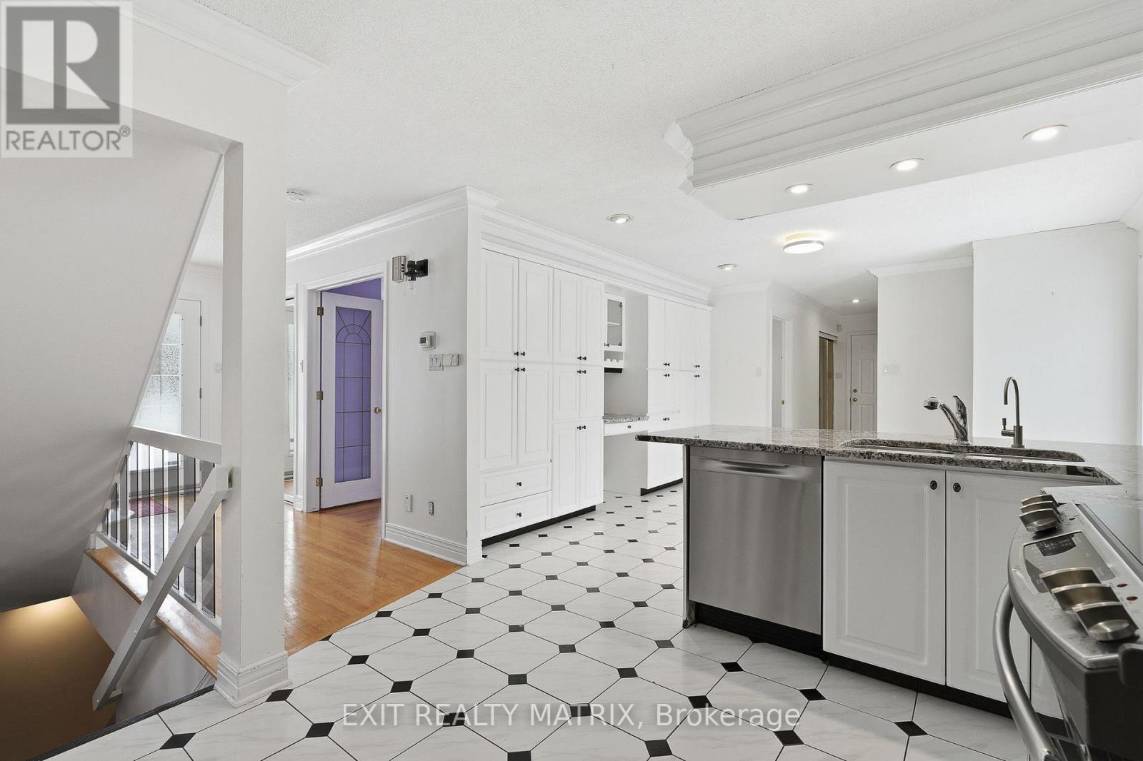 203 Montee Outaouais Road, Clarence-Rockland, Ontario  K4K 1G2 - Photo 18 - X12779534