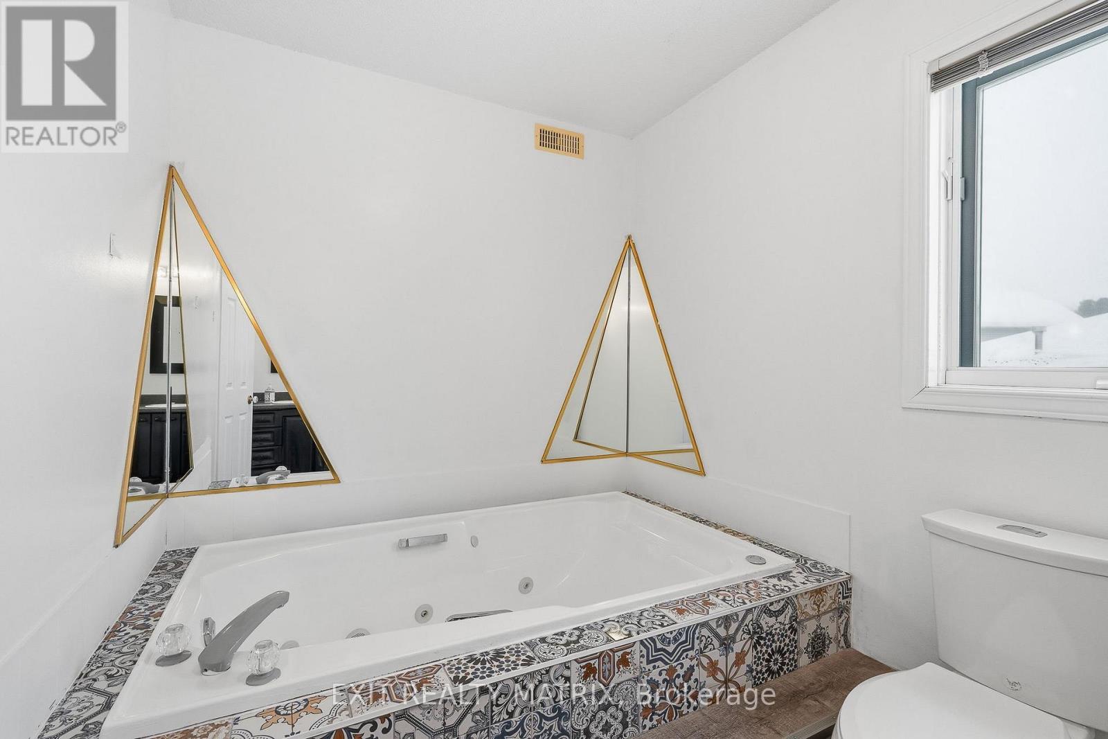 203 Montee Outaouais Road, Clarence-Rockland, Ontario  K4K 1G2 - Photo 28 - X12779534