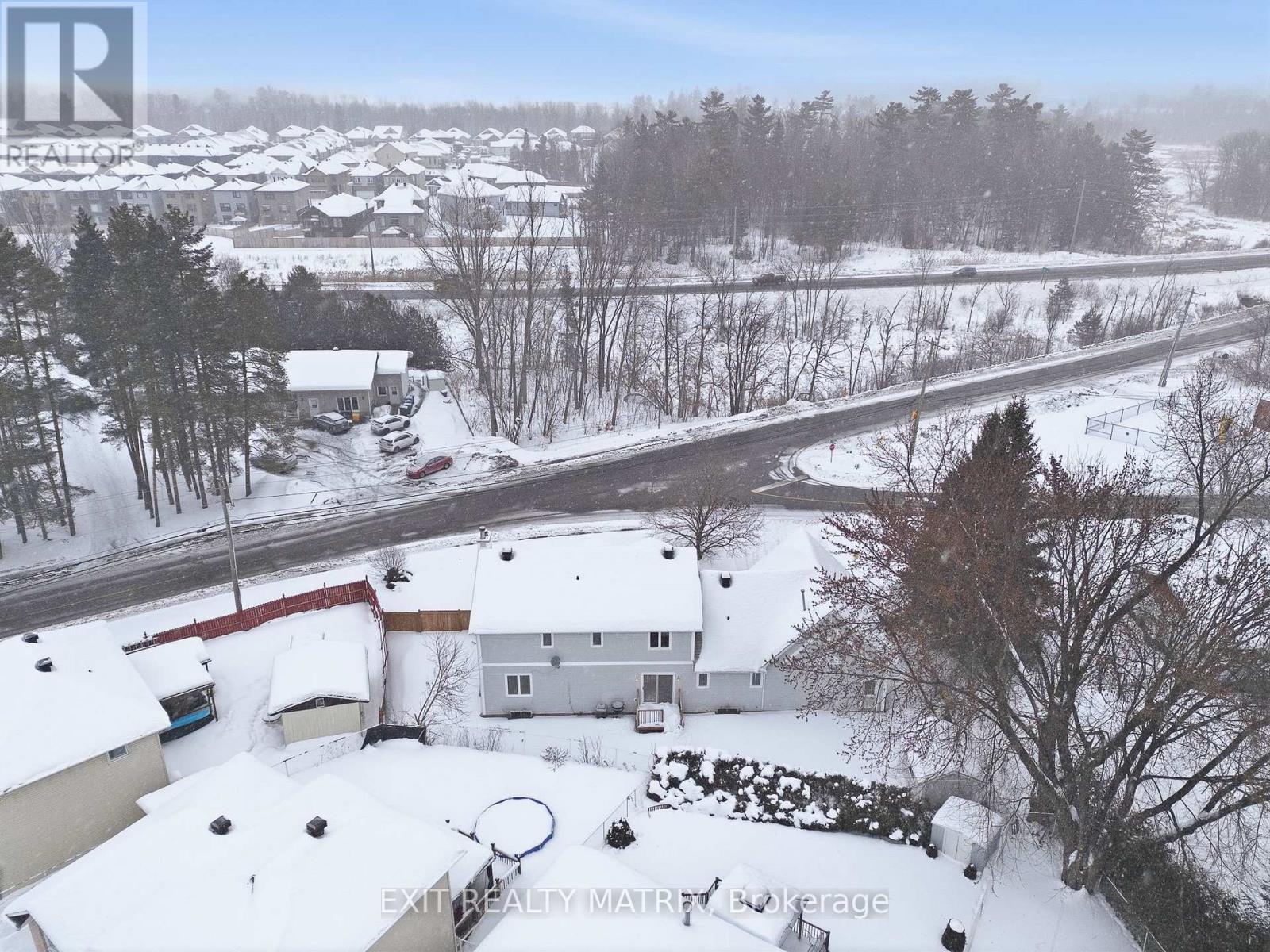 203 Montee Outaouais Road, Clarence-Rockland, Ontario  K4K 1G2 - Photo 47 - X12779534