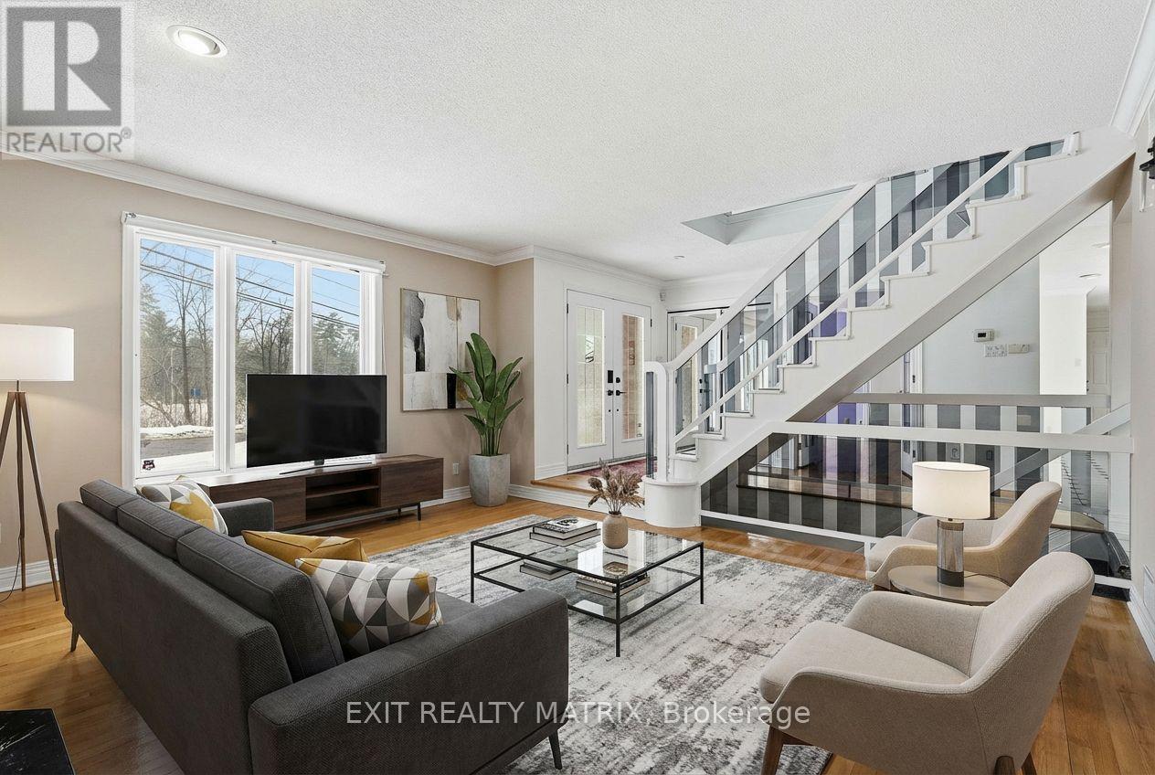 203 Montee Outaouais Road, Clarence-Rockland, Ontario  K4K 1G2 - Photo 6 - X12779534