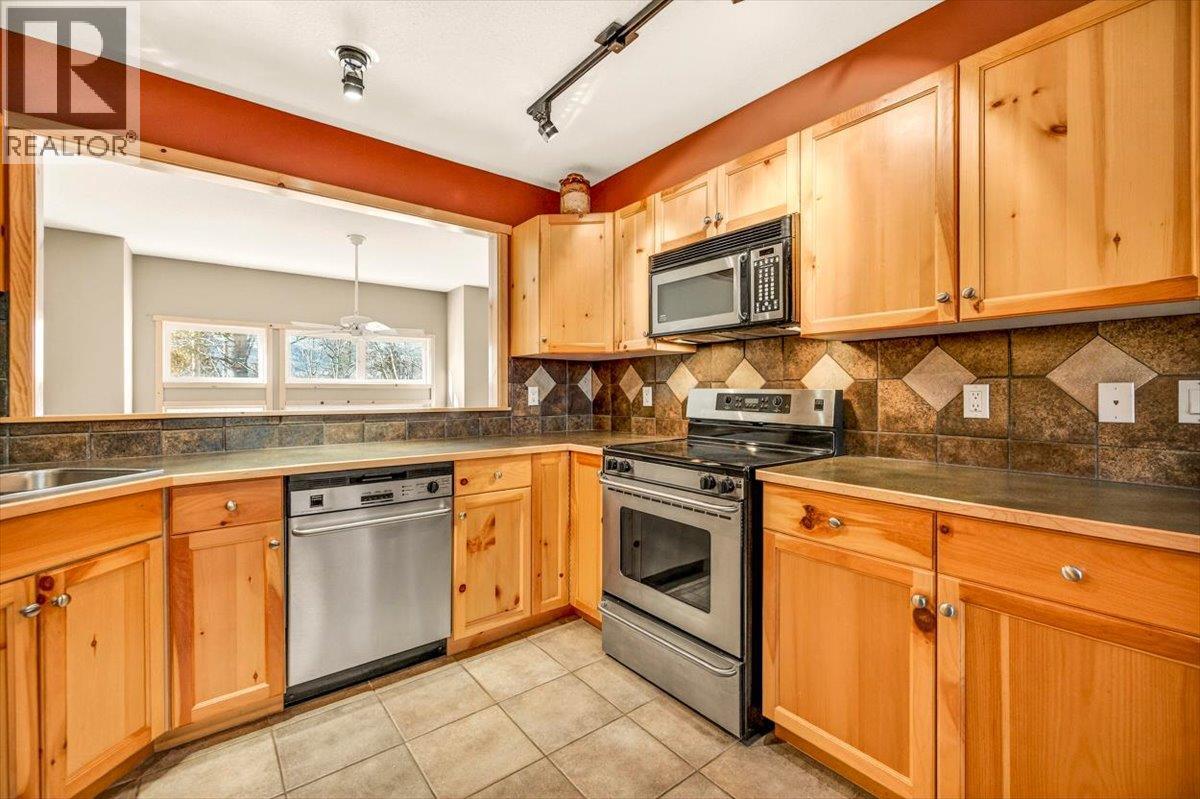 8 Creek Place Unit# A, Fernie, British Columbia  V0B 1M4 - Photo 24 - 10375460