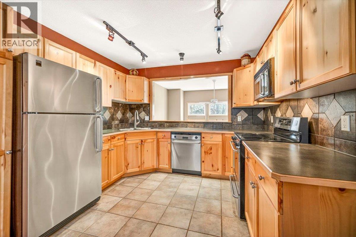 8 Creek Place Unit# A, Fernie, British Columbia  V0B 1M4 - Photo 25 - 10375460