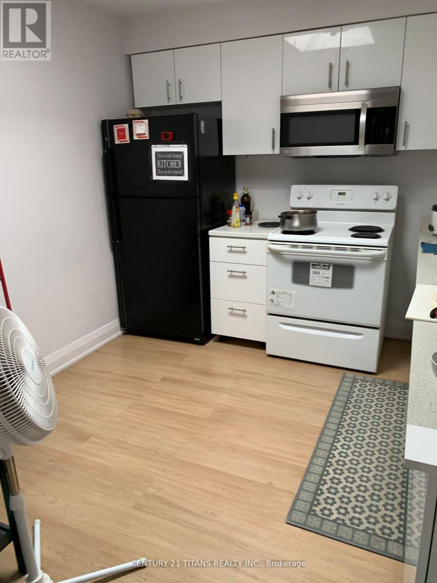 481 Oakwood Avenue, Toronto, Ontario  M6E 2W4 - Photo 19 - C12779336