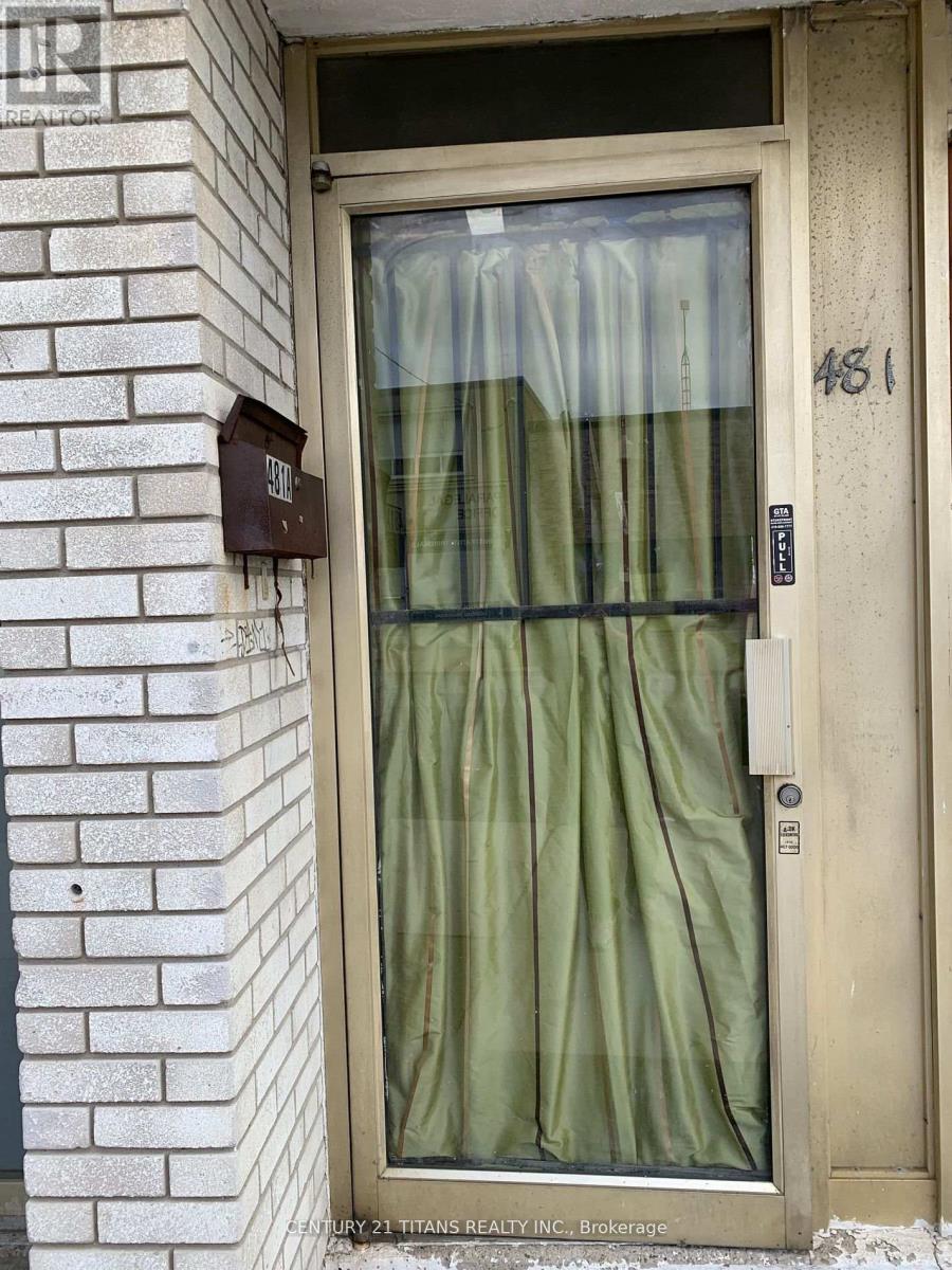 481a Oakwood Avenue, Toronto, Ontario  M6E 2W4 - Photo 13 - C12779356