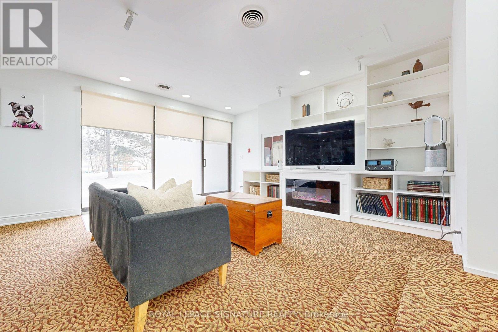 410/204 - 33 Harbour Square, Toronto, Ontario  M5J 2G2 - Photo 25 - C12779422