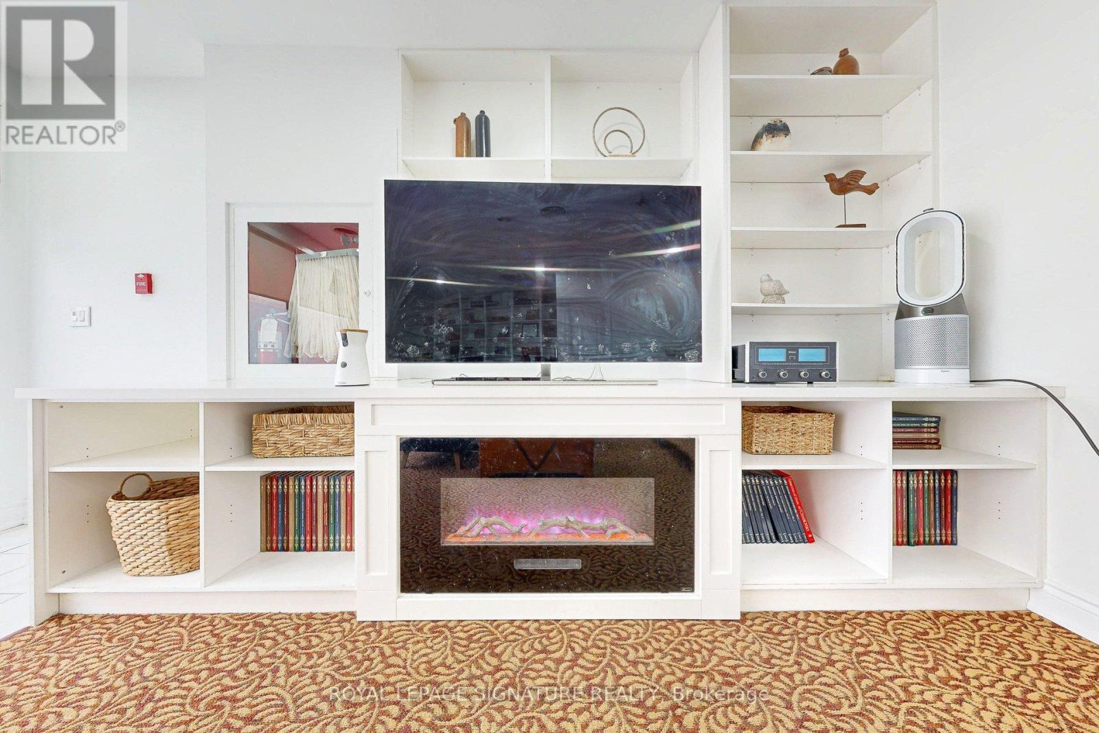 410/204 - 33 Harbour Square, Toronto, Ontario  M5J 2G2 - Photo 29 - C12779422