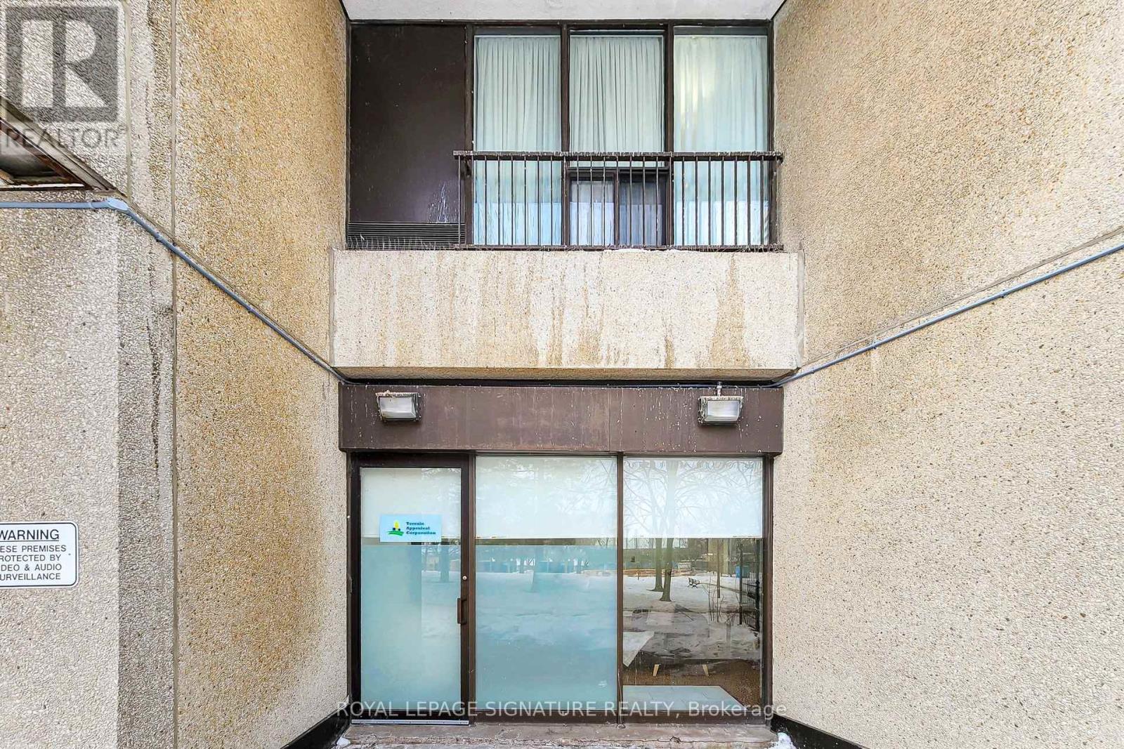 410/204 - 33 Harbour Square, Toronto, Ontario  M5J 2G2 - Photo 35 - C12779422