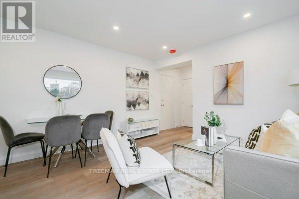 105 - 2707 Yonge Street, Toronto, Ontario  M4N 2H8 - Photo 3 - C12779500