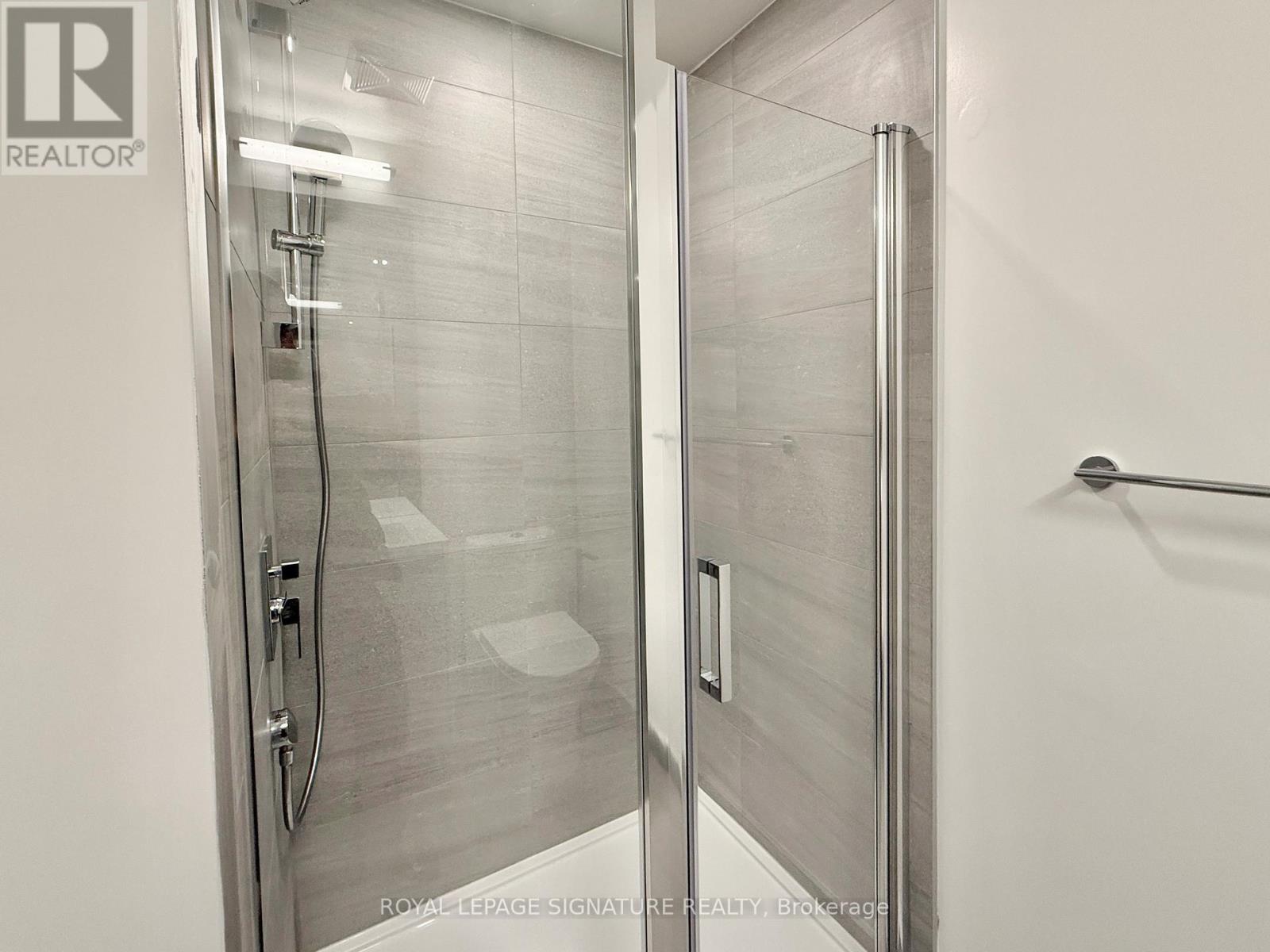 1204 - 1 Quarrington Lane, Toronto, Ontario  M3C 0S4 - Photo 9 - C12779550