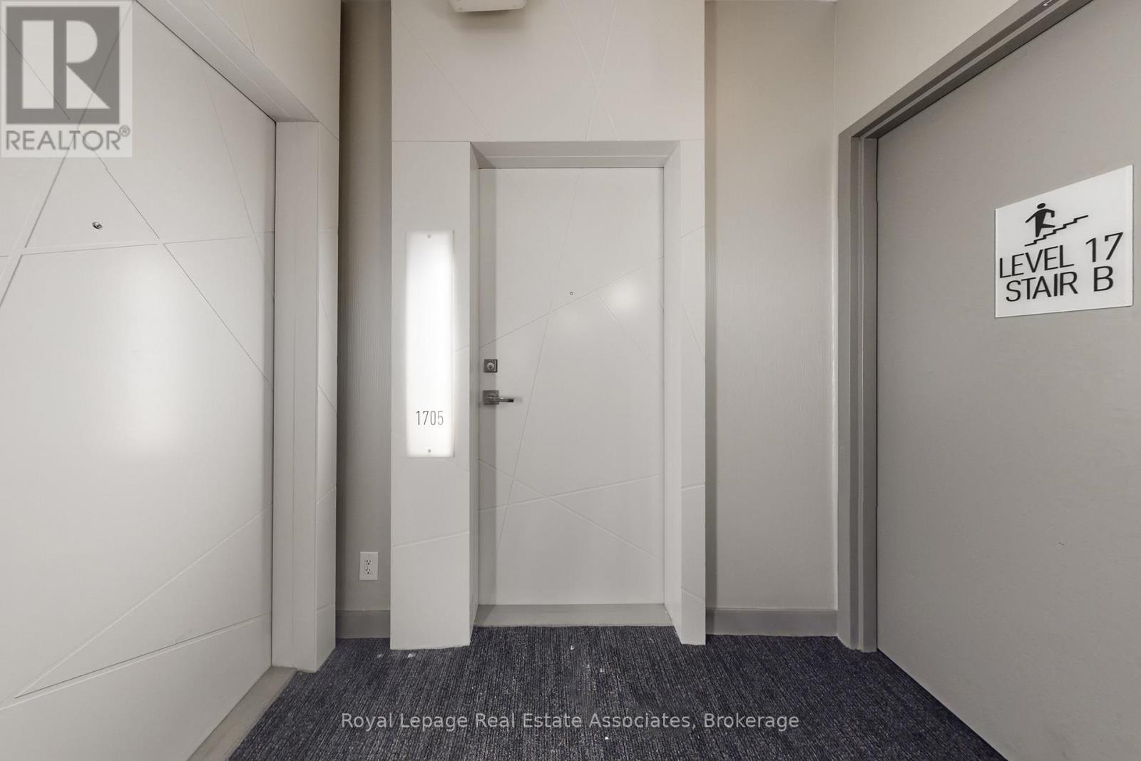 1705 - 12 York Street, Toronto, Ontario  M5J 0A9 - Photo 26 - C12779566