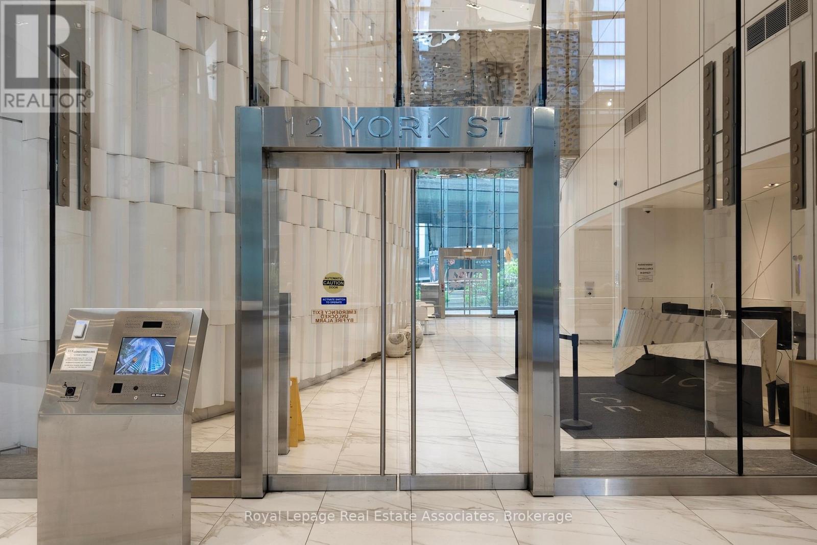 1705 - 12 York Street, Toronto, Ontario  M5J 0A9 - Photo 46 - C12779566